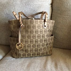 Michael Kors purse